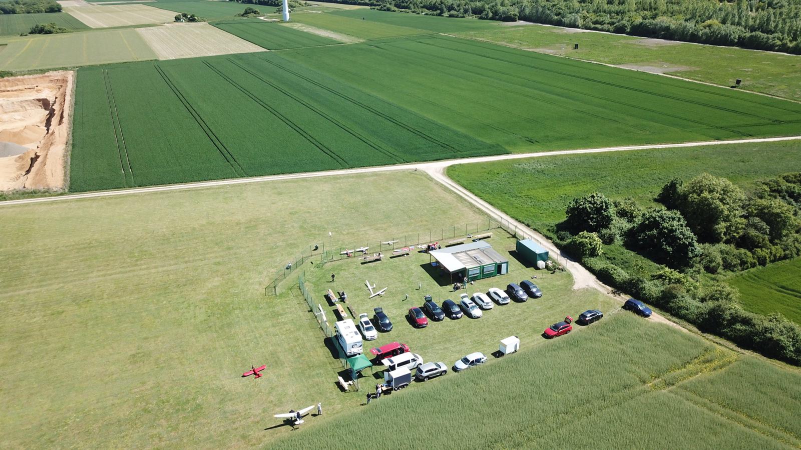 Der Flugplatz
